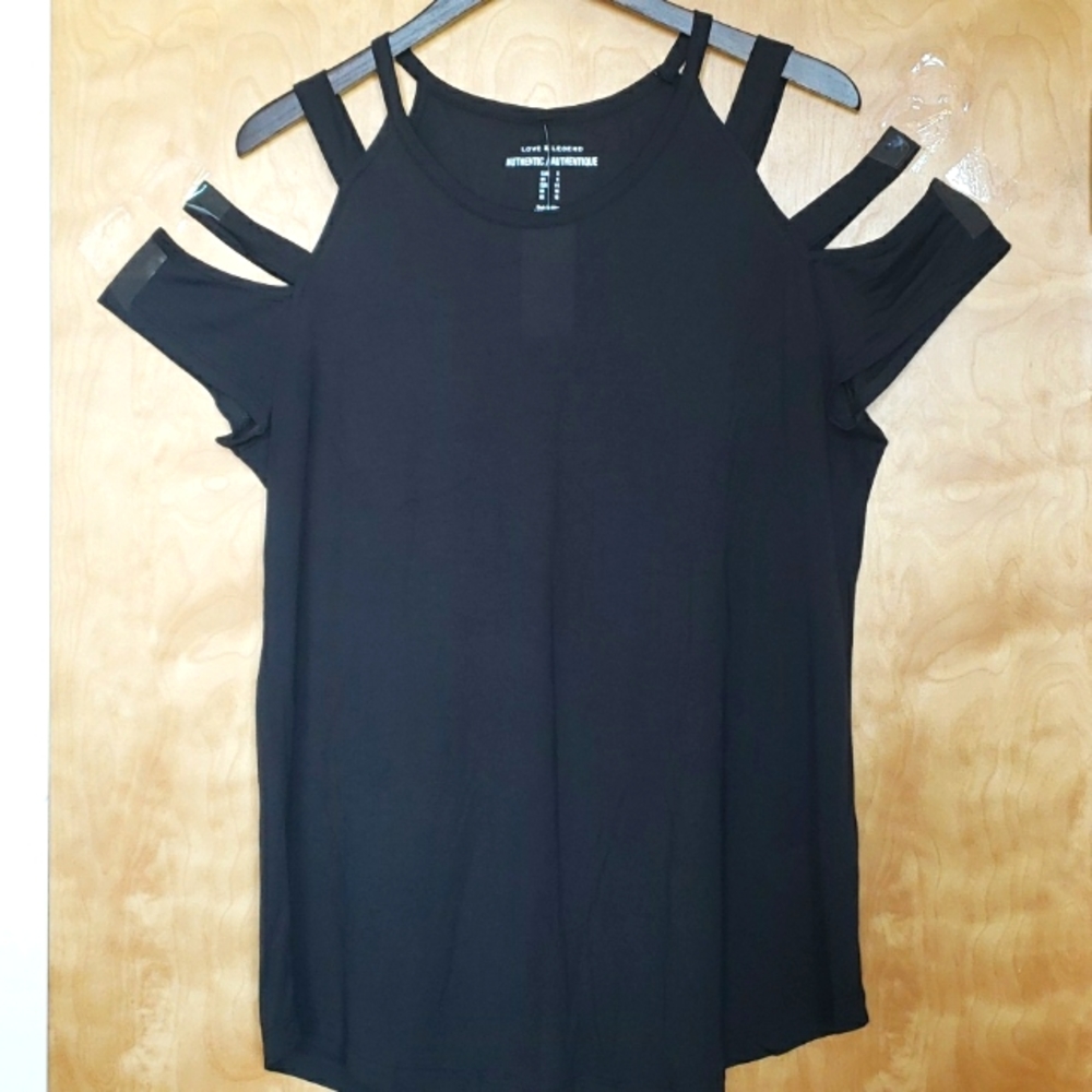 NWT Love and Legend Slashed Sleeve Tshirt